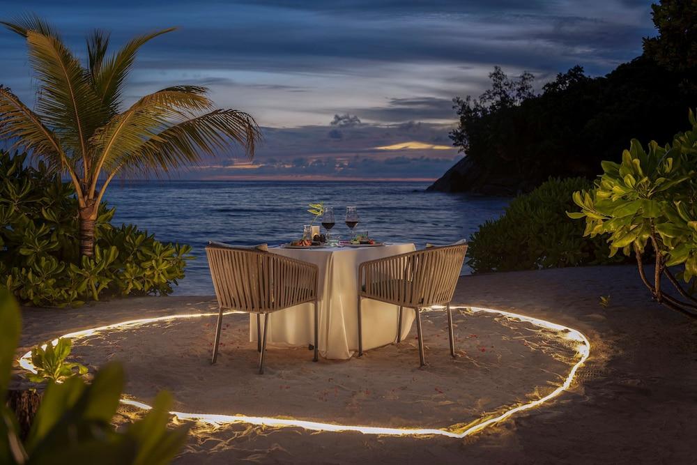 Avani Barbarons Seychelles Resort Grand Anse  Exterior photo