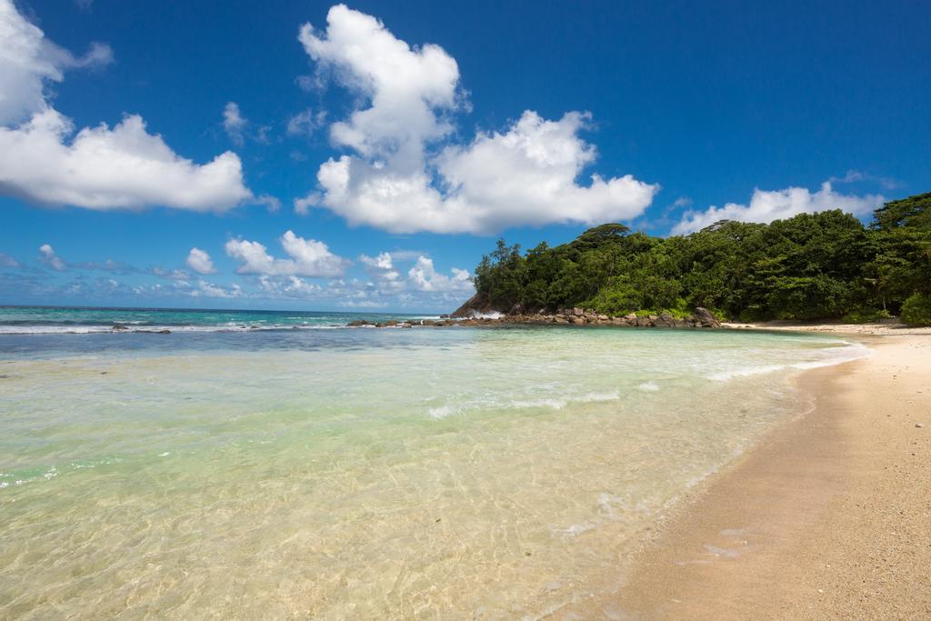 Avani Barbarons Seychelles Resort Grand Anse  Exterior photo